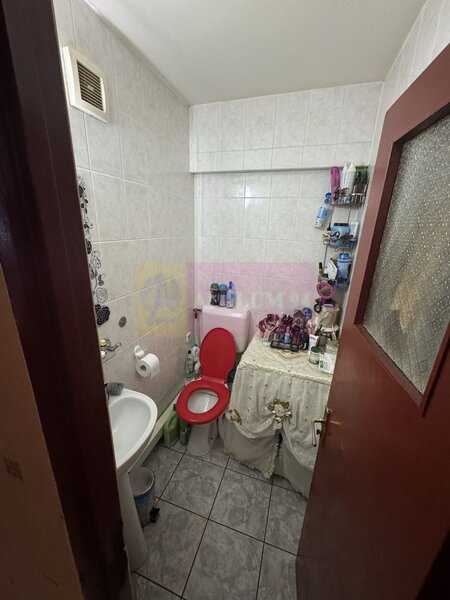 Vanzare apartament 4 camere- zona Auchan Vitan